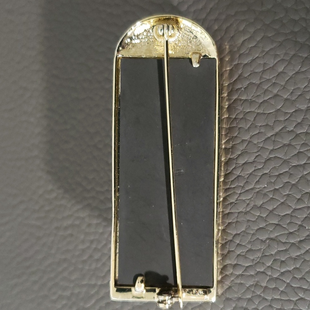 AJC Cat Mirrored Pin - Picture 3 of 4